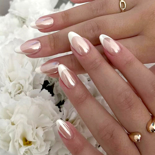 Simple Press on Nails, pure and alluring, the French-style nail art with a sweet and gentle round-shaped almond nail in Europe and America is a great option for foreign trade wearable nails